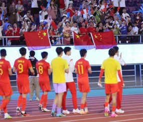 必发-最后一别心有不甘！亚运队：结局太轻描淡写太沉重